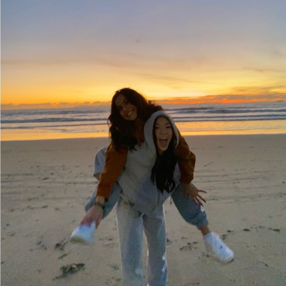 Meet your Posher, Mia